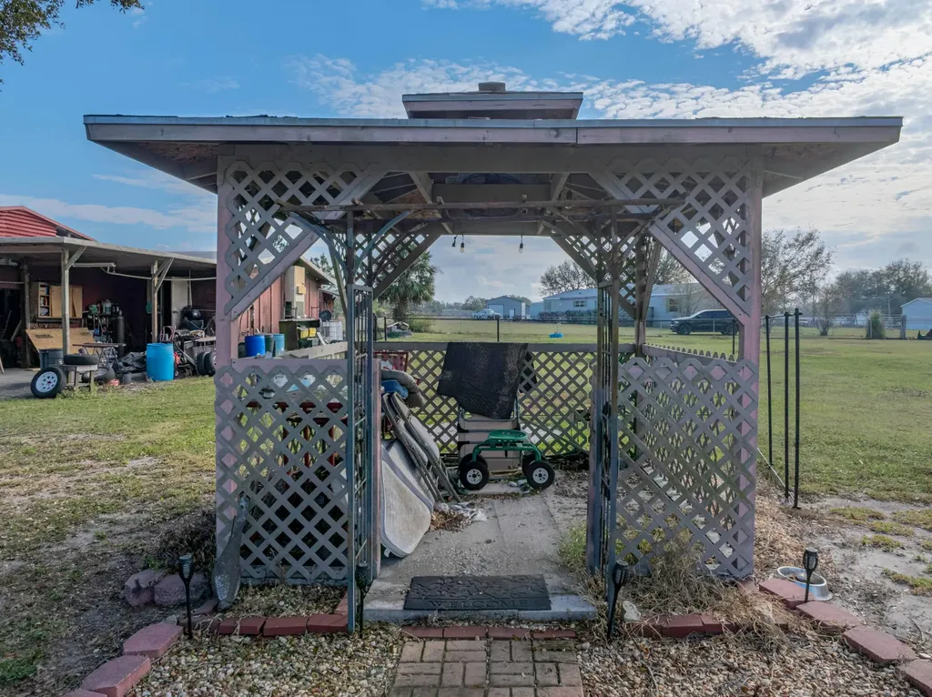 11404 Lithia Pinecrest Road Lithia FL 33547