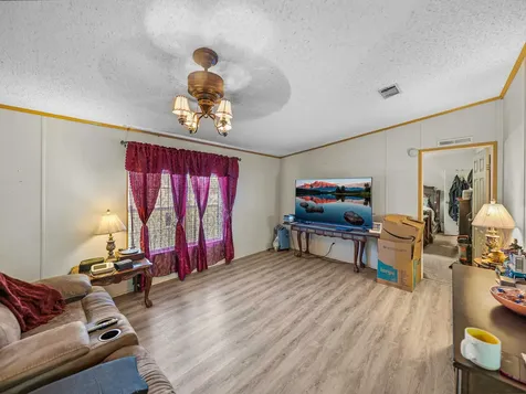 11404 Lithia Pinecrest Road Lithia FL 33547