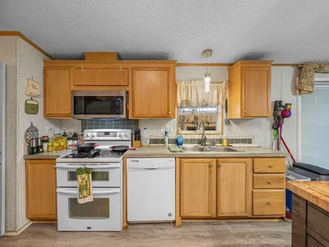 11404 Lithia Pinecrest Road Lithia FL 33547