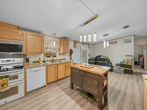 11404 Lithia Pinecrest Road Lithia FL 33547