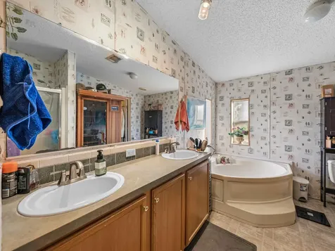 11404 Lithia Pinecrest Road Lithia FL 33547