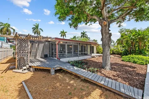 1718 SE 14th Street Fort Lauderdale FL 33316