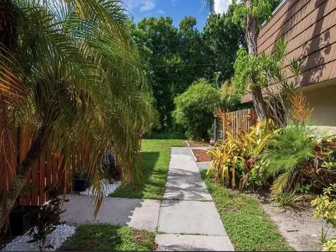 1166 6th Avenue Vero Beach FL 32960