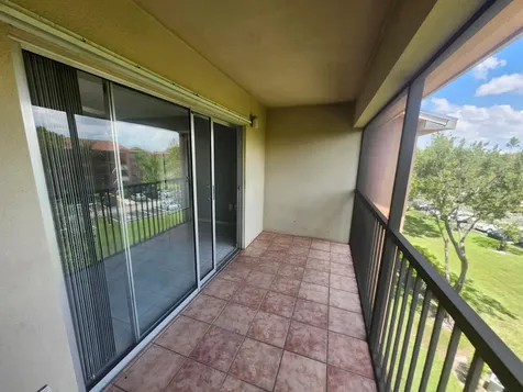 601 SW 142nd Avenue SW Pembroke Pines FL 33027