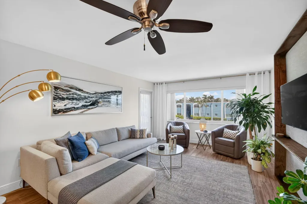1502 S Lakeside Drive Lake Worth Beach FL 33460