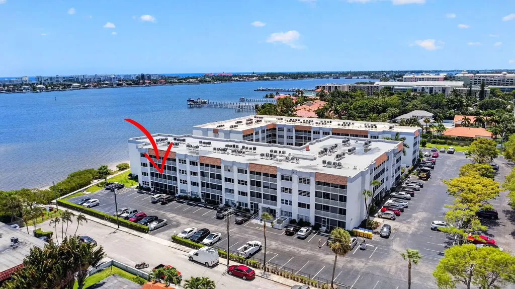 1502 S Lakeside Drive Lake Worth Beach FL 33460
