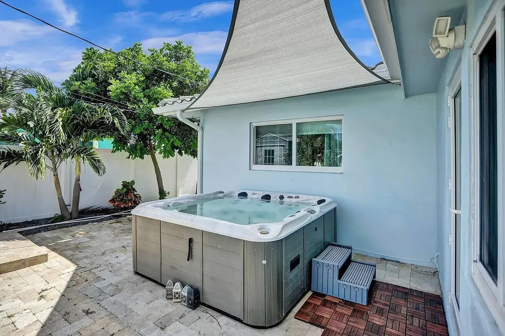 604 NE 25th Avenue Pompano Beach FL 33062