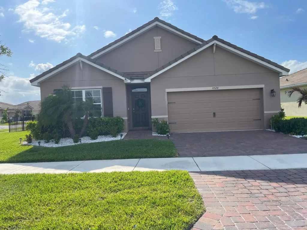 10574 SW Cambria Lane Port St Lucie FL 34987
