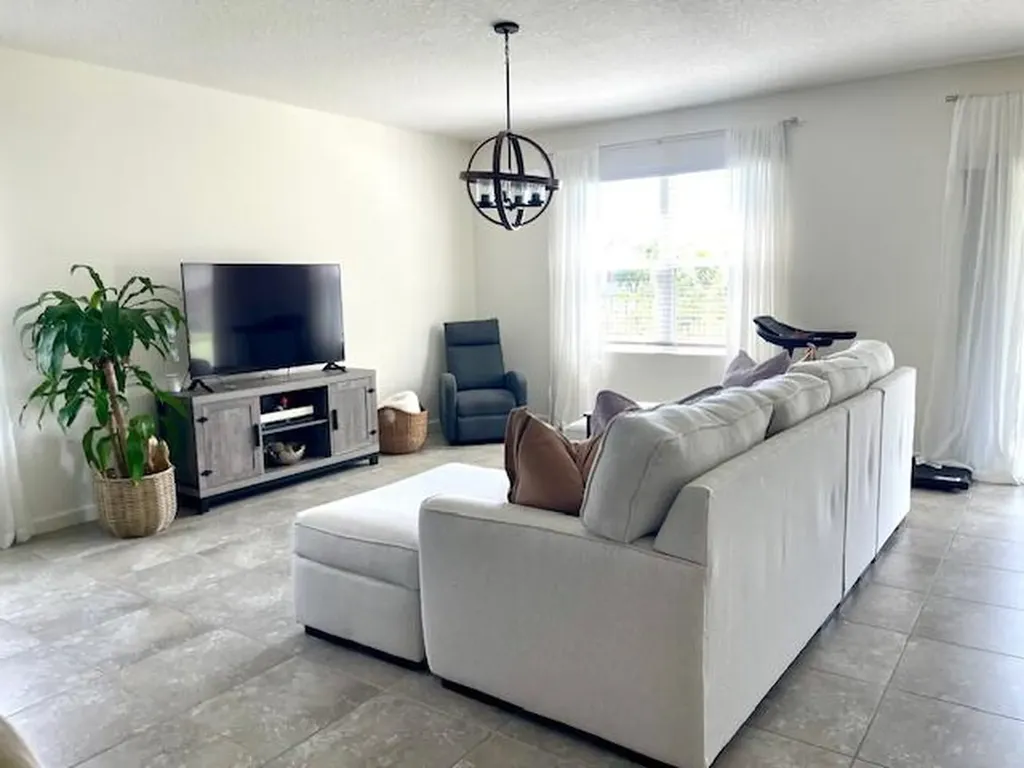 10574 SW Cambria Lane Port St Lucie FL 34987
