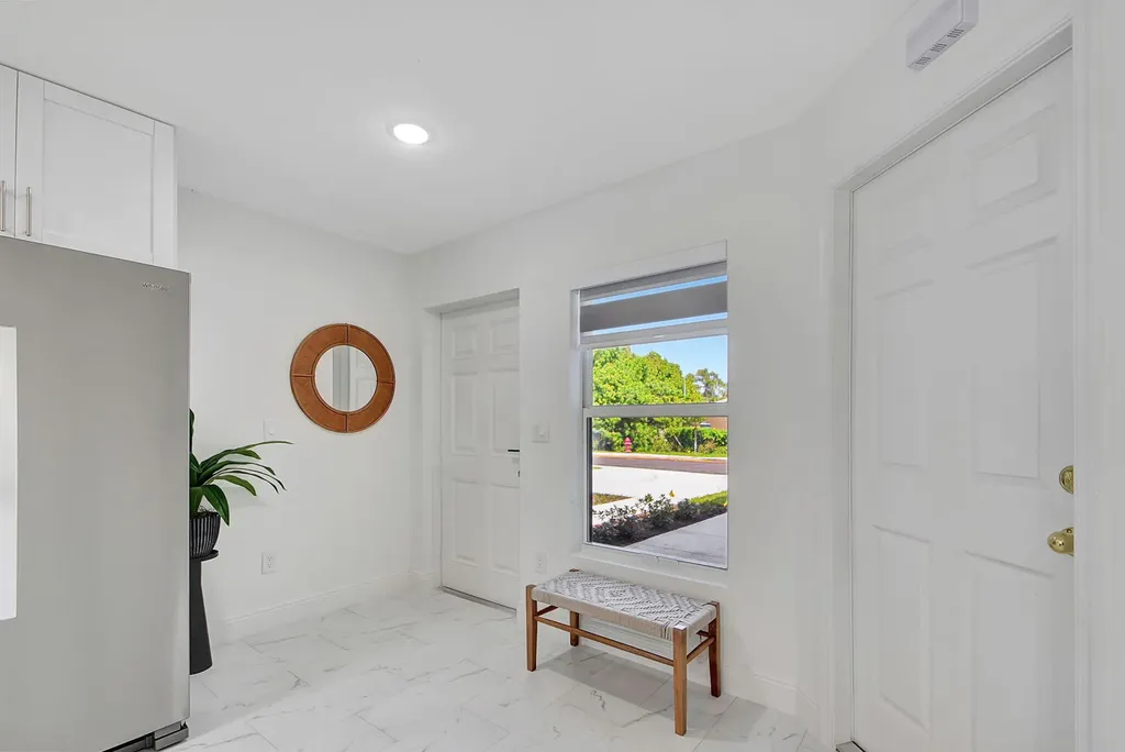3871 Patio Court Palm Springs FL