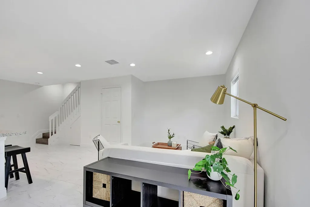 3871 Patio Court Palm Springs FL
