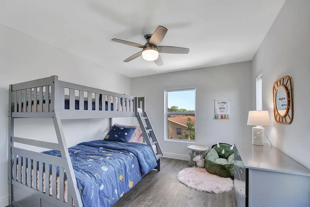 3871 Patio Court Palm Springs FL