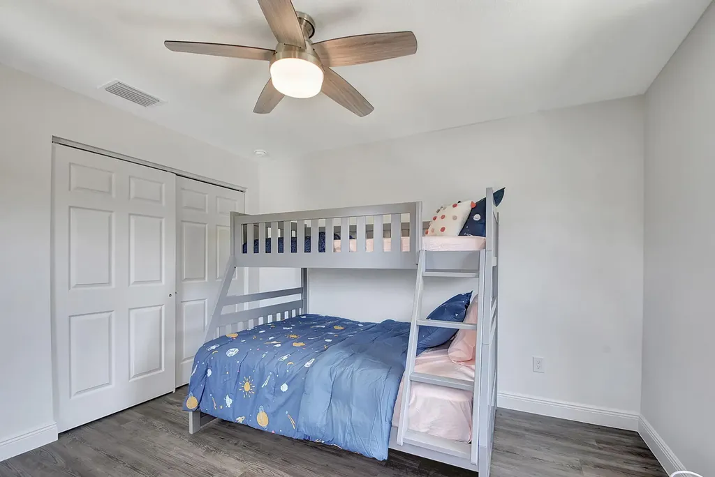 3871 Patio Court Palm Springs FL