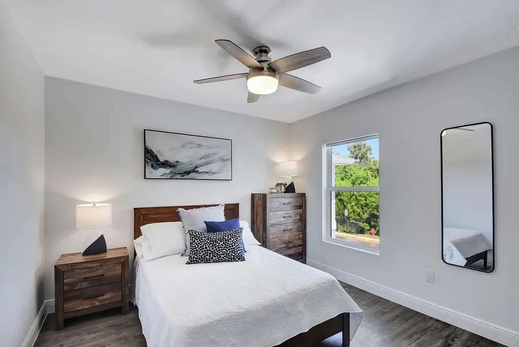 3871 Patio Court Palm Springs FL