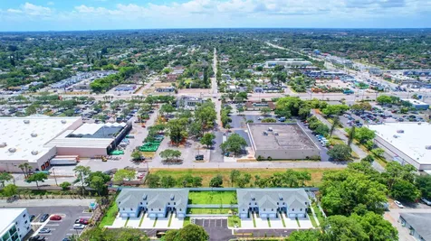 3871 Patio Court Palm Springs FL