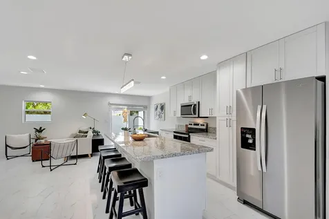 3871 Patio Court Palm Springs FL