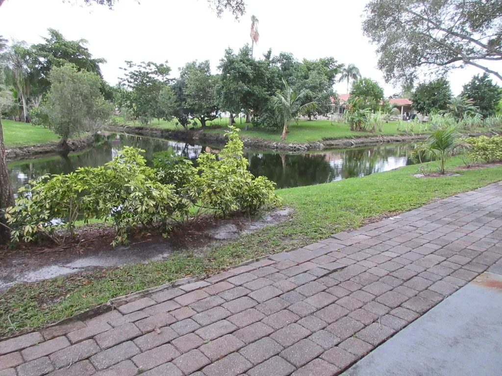 4065 NW 114th Avenue Coral Springs FL 33065