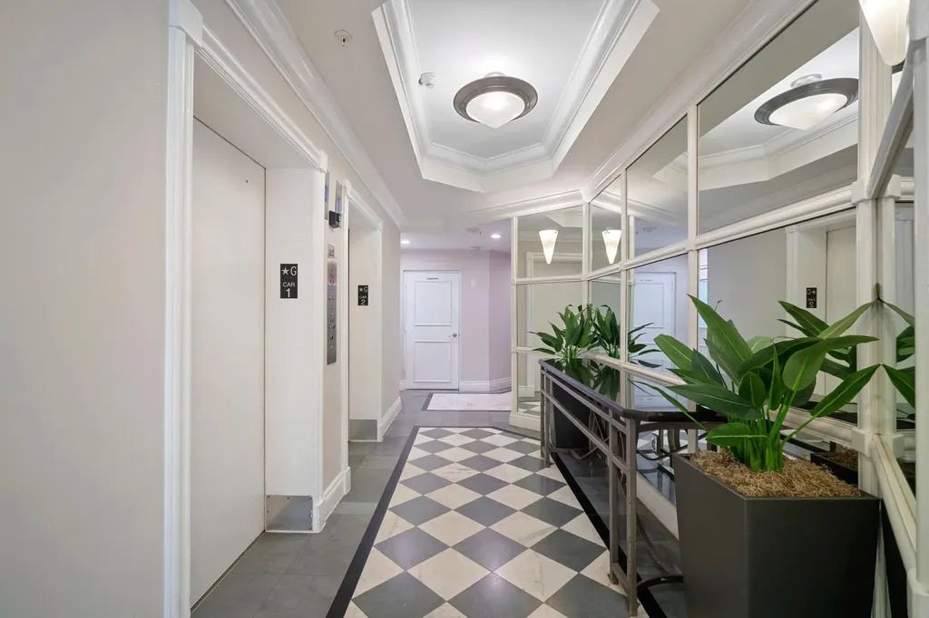 1688 West Avenue Miami Beach FL 33139
