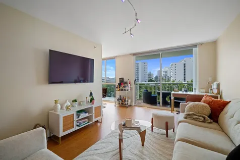 1688 West Avenue Miami Beach FL 33139