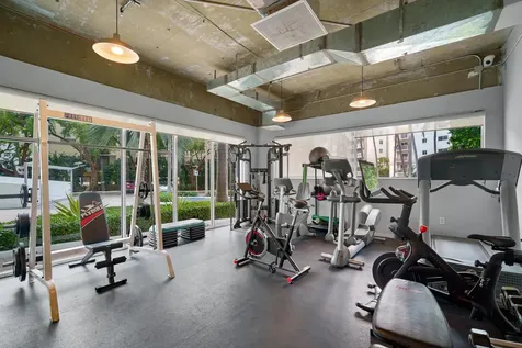 1688 West Avenue Miami Beach FL 33139