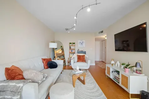 1688 West Avenue Miami Beach FL 33139