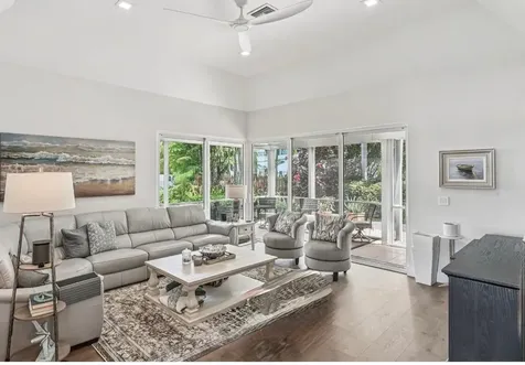 660 Forsyth Street Boca Raton FL 33487