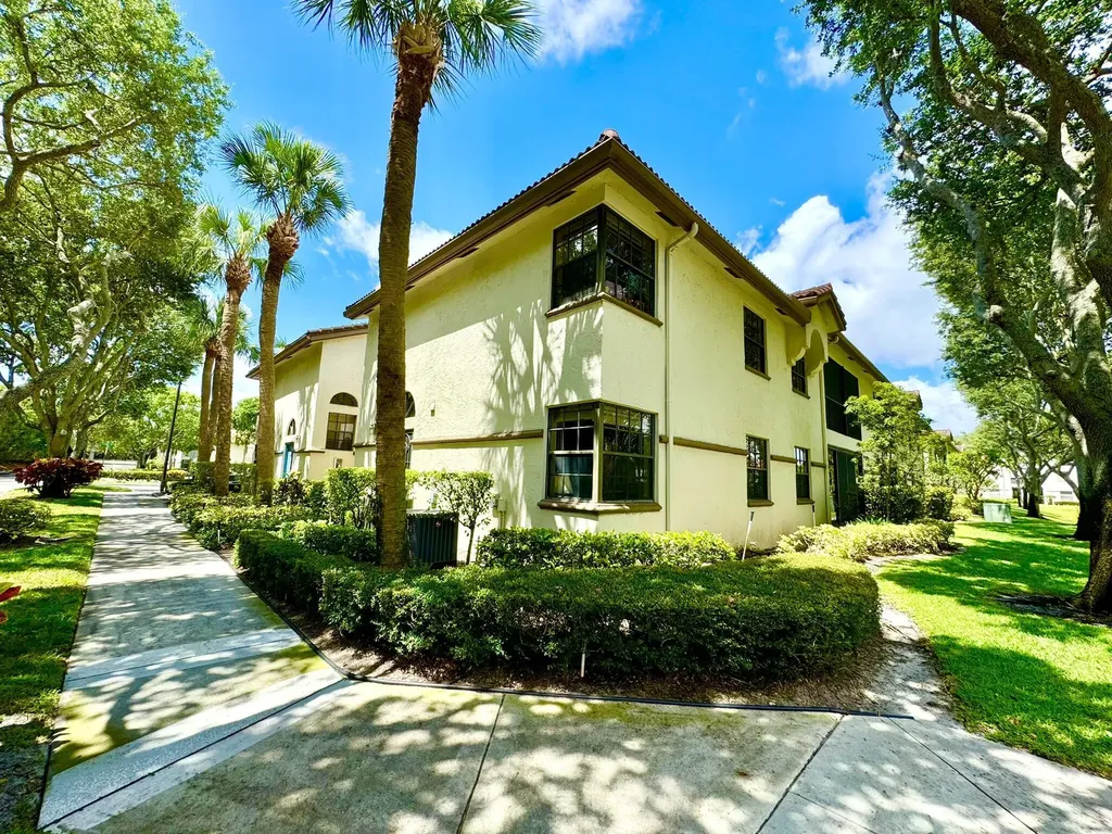 5135 Floria Drive Boynton Beach FL 33437