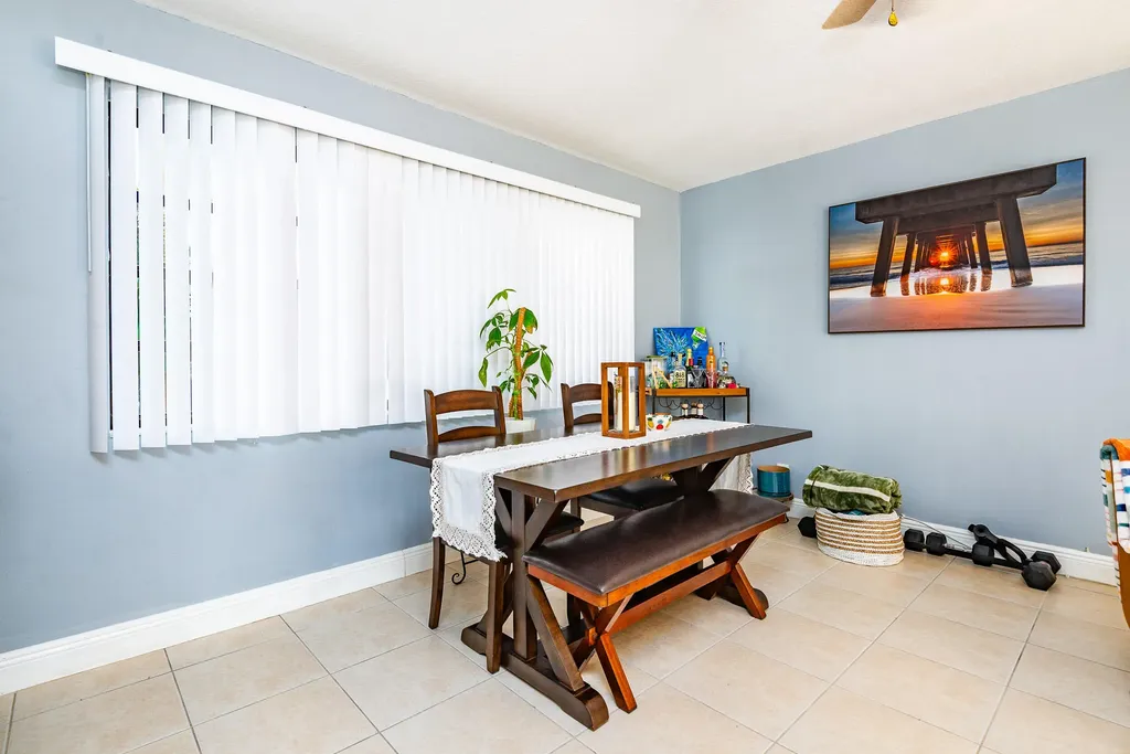 740 SE 1st Way Deerfield Beach FL 33441
