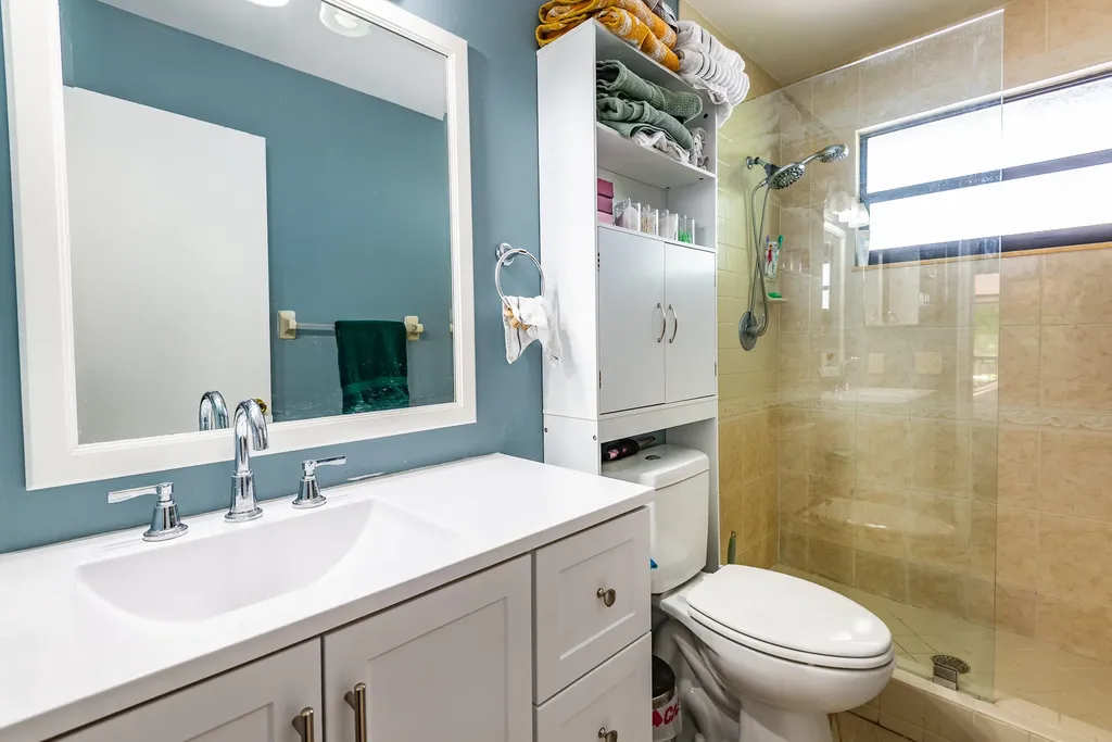 740 SE 1st Way Deerfield Beach FL 33441