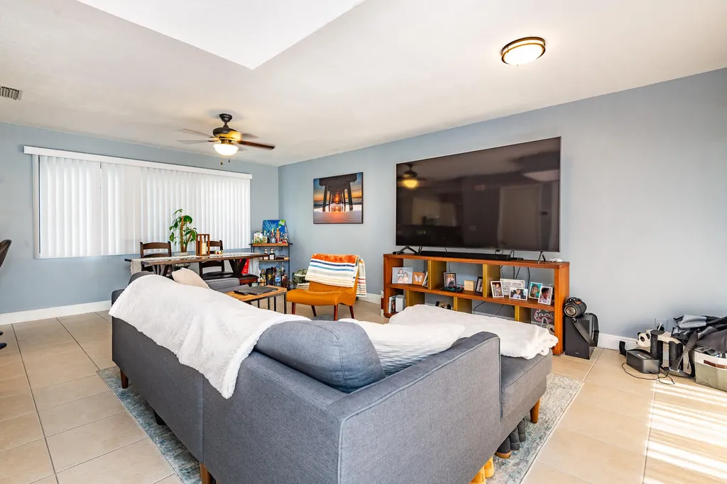740 SE 1st Way Deerfield Beach FL 33441