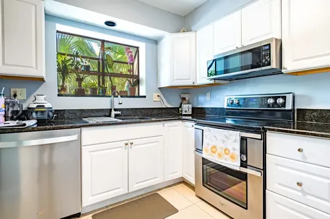 740 SE 1st Way Deerfield Beach FL 33441