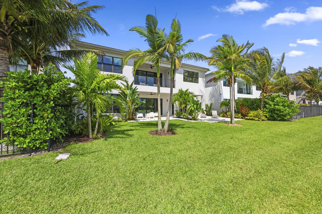 17070 Rainbow Falls Trail Boca Raton FL 33496