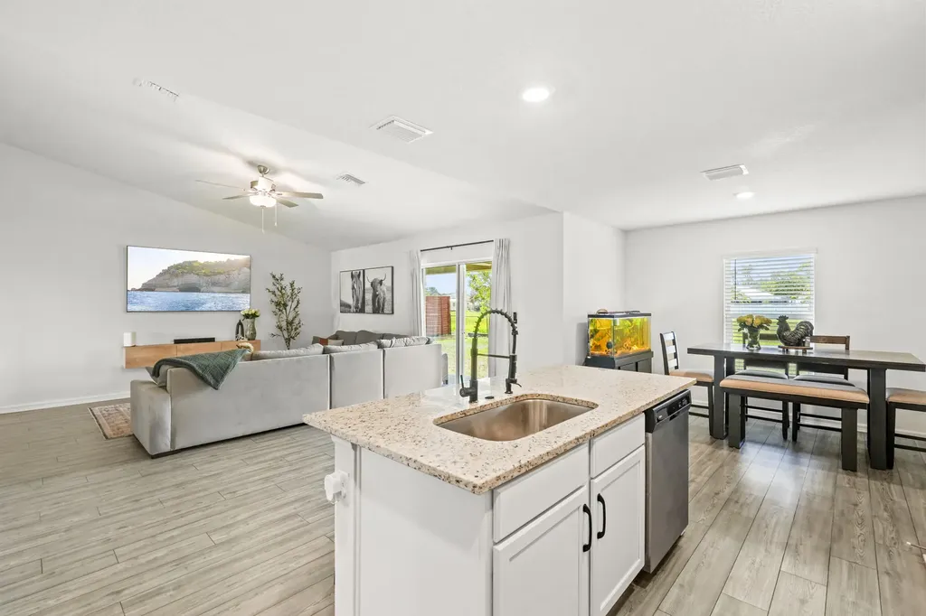 4491 NW Alsace Avenue Port St Lucie FL 34983