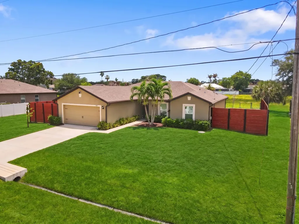 4491 NW Alsace Avenue Port St Lucie FL 34983