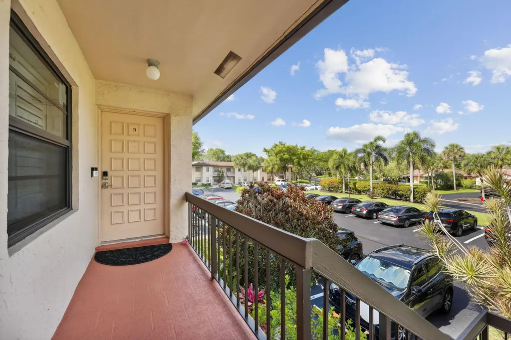 21650 Juego Circle Boca Raton FL 33433