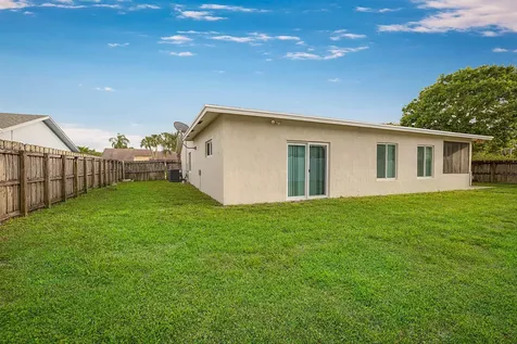 9593 Richmond Circle Boca Raton FL 33434