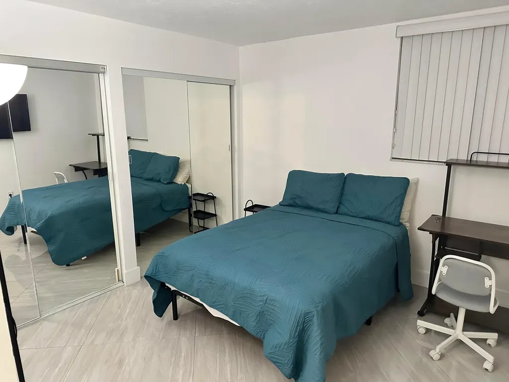 102 SW 6th Avenue Miami FL 33130