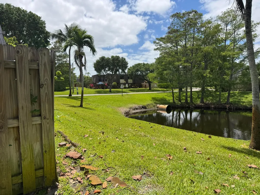 1650 Forest Lakes Circle West Palm Beach FL 33406
