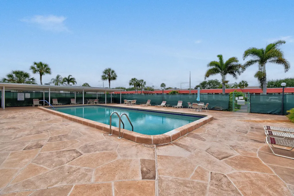 5800 Fernley Drive W West Palm Beach FL 33415