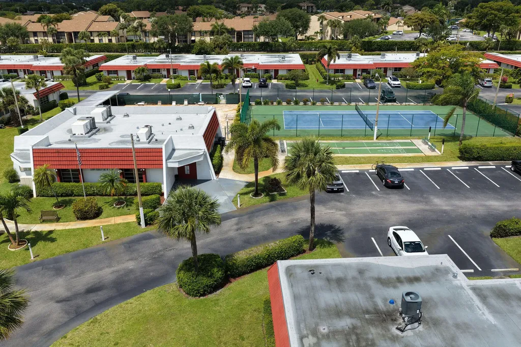 5800 Fernley Drive W West Palm Beach FL 33415