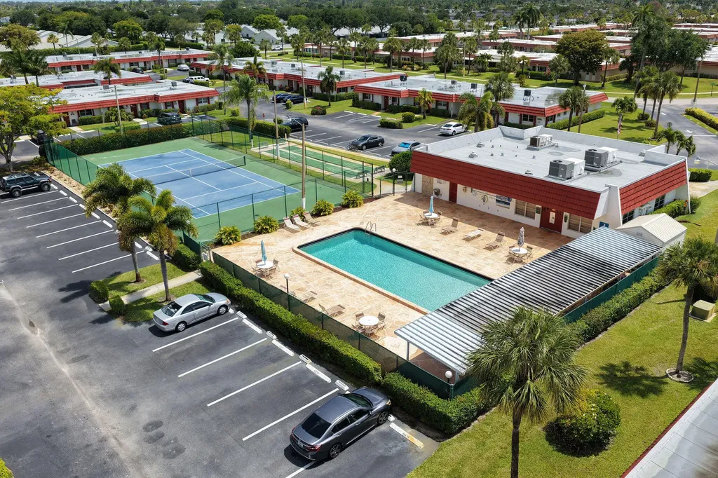 5800 Fernley Drive W West Palm Beach FL 33415