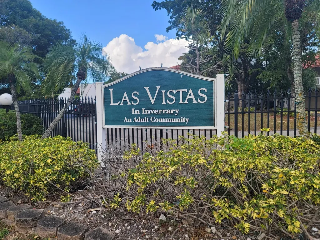 3571 Inverrary Drive Lauderhill FL 33319