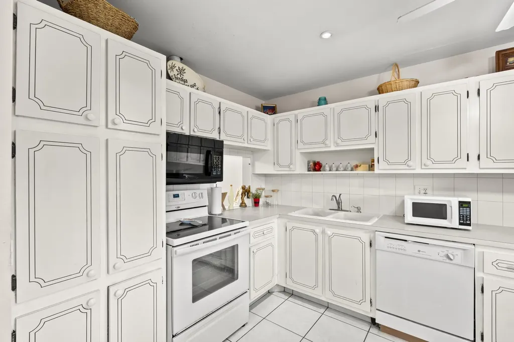 5775 W Fernley Drive Drive W West Palm Beach FL 33415