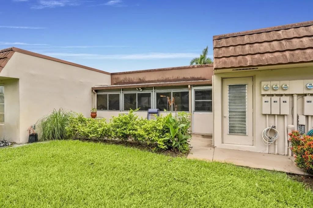 5775 W Fernley Drive Drive W West Palm Beach FL 33415