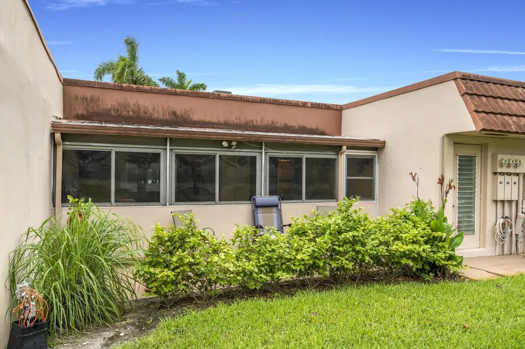 5775 W Fernley Drive Drive W West Palm Beach FL 33415