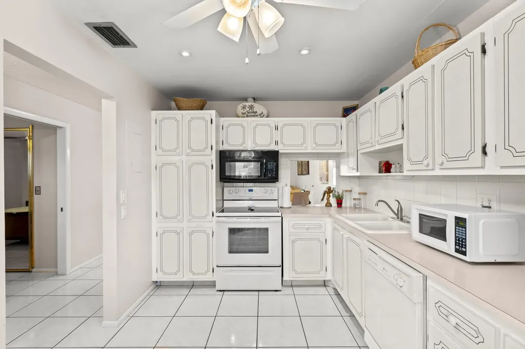5775 W Fernley Drive Drive W West Palm Beach FL 33415