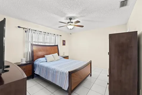 5775 W Fernley Drive Drive W West Palm Beach FL 33415
