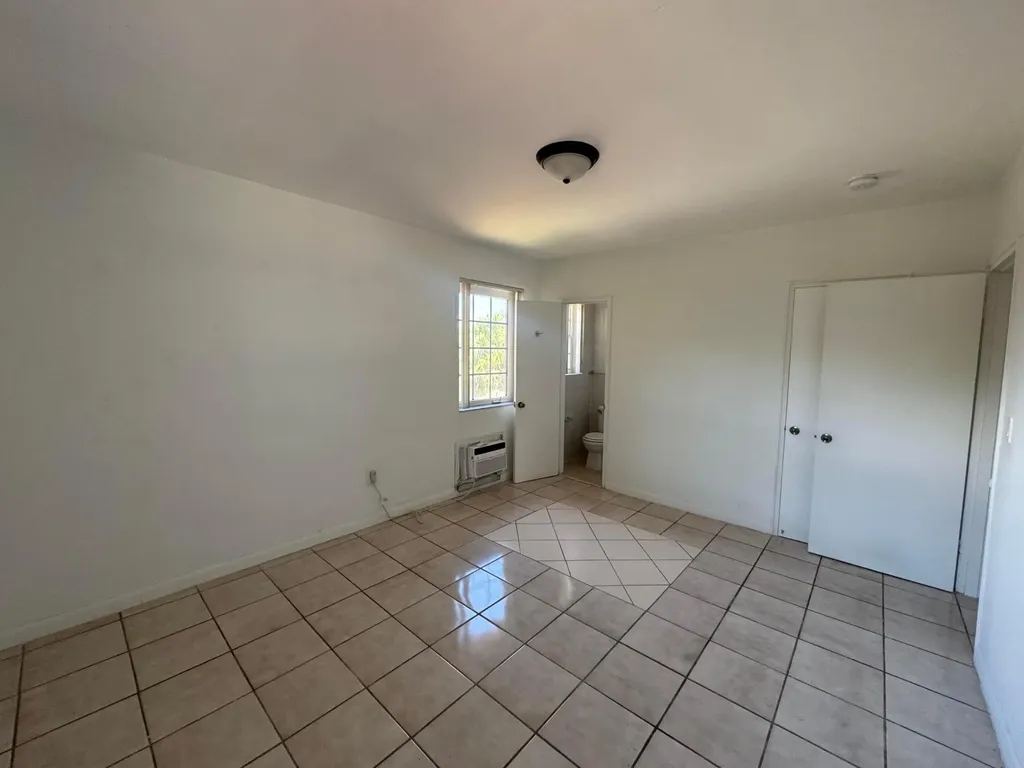 605 84th Street Miami Beach FL 33141