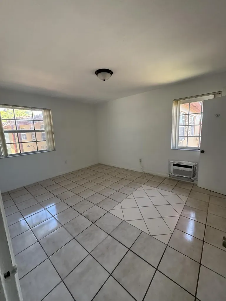 605 84th Street Miami Beach FL 33141