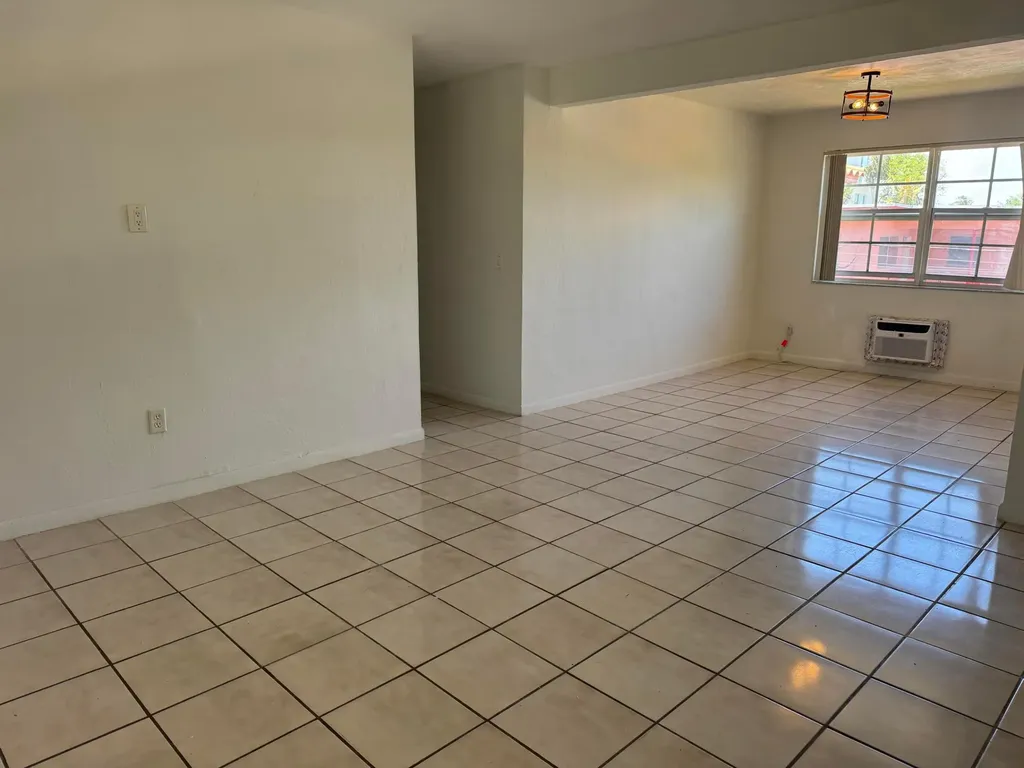 605 84th Street Miami Beach FL 33141